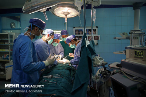 در بیمارستان منتصریه مشهد صورت پذیرفت: پیوند اعضای کودک مرگ مغزی خوافی به چند بیمار نیازمند عضو