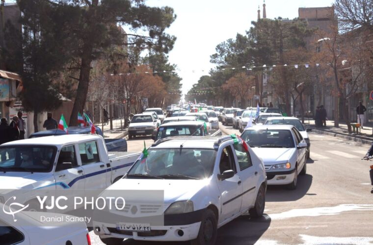 حضور گسترده و با شکوه مردم شهرستان خواف در راهپیمائی خودرویی ۲۲ بهمن