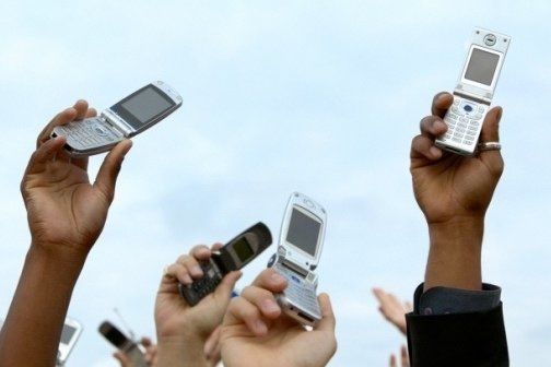 عدم آنتن دهی تلفن همراه در روستا‌های بخش سلامی خواف