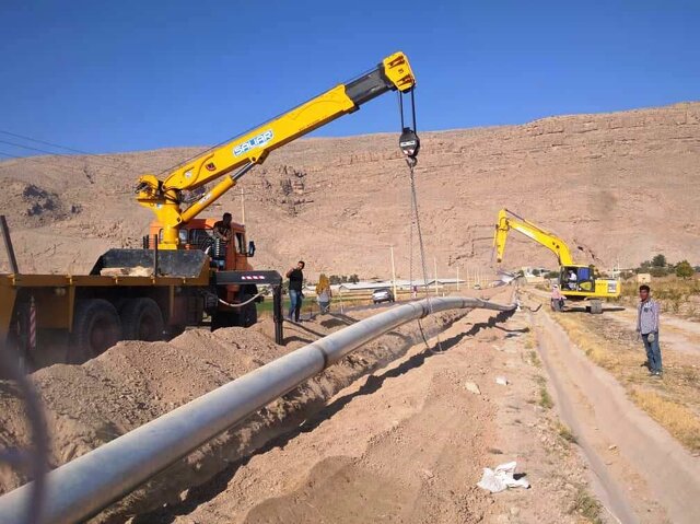 مدیرعامل آبفای خراسان رضوی در حاشیه آیین تکریم و معارفه مدیر پیشین و سرپرست جدید امور آب و فاضلاب خواف: رفع دغدغه زیرساخت‌های آب و فاضلاب خواف در آینده نزدیک